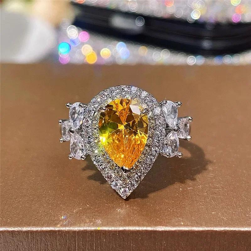 New Bright Yellow Pear Shape Cubic Zirconia Rings for Women Luxury Wedding Party Accessories Novel Design Trendy Zircon