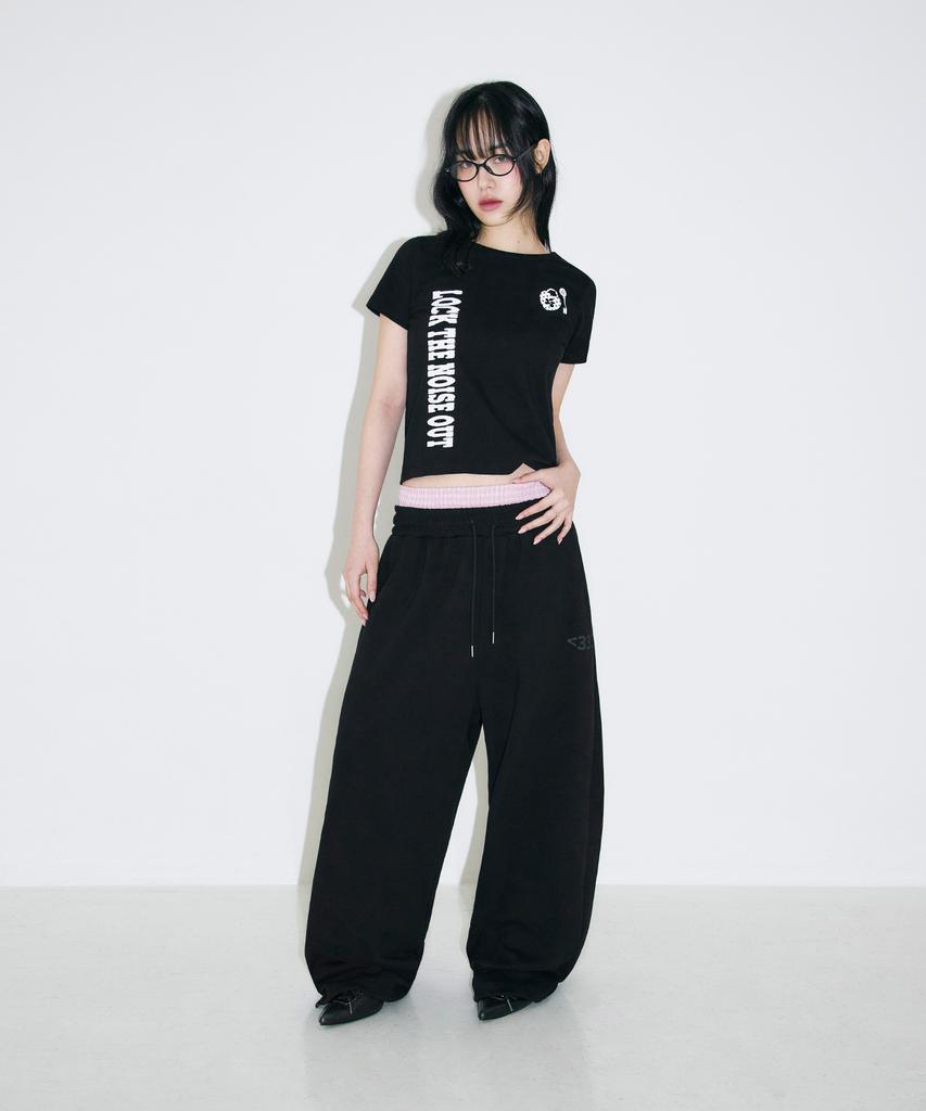 Seulliggeullou Love Emoji Check Layered Sweatpants [Black]