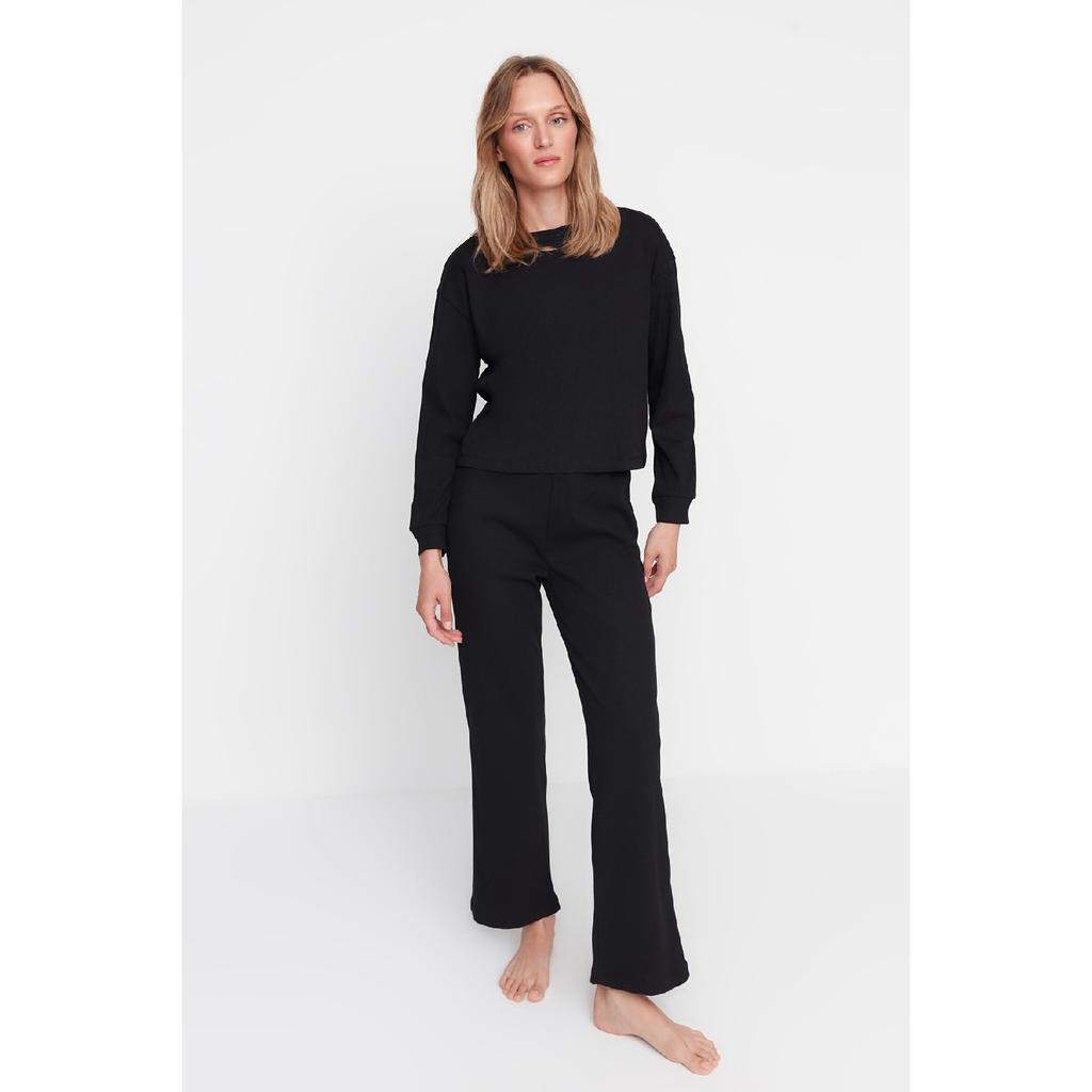 Svart strikket pyjamassett med ledning Thmaw21pt0009