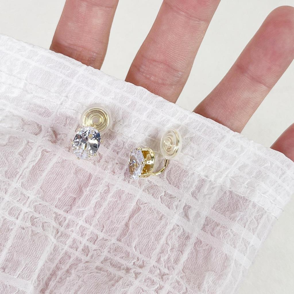 Vintage French Pearl No-Pierce Earrings: Elegant Luxury Clip-ons for Women