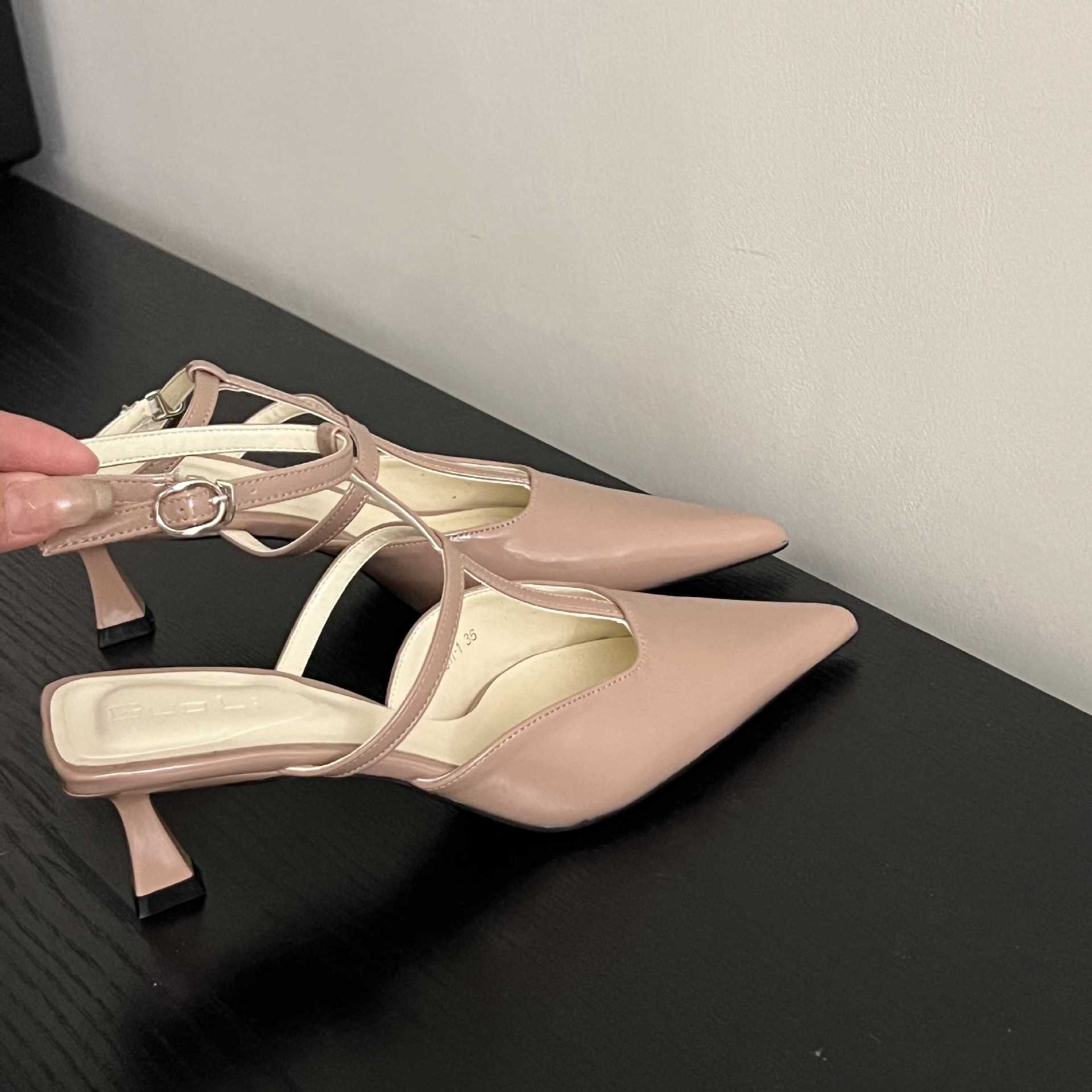 

Fashion Patent Leather Sandals Ladies 2025 Spring Summer Medium Heel Pointed Kitten Heel High Heels 35