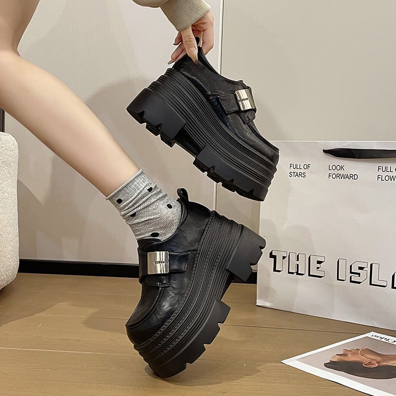 Thick-soled heightening British style small leather shoes women's 2025 new summer and autumn black giant comfortable shoes giant good-looking shoes s