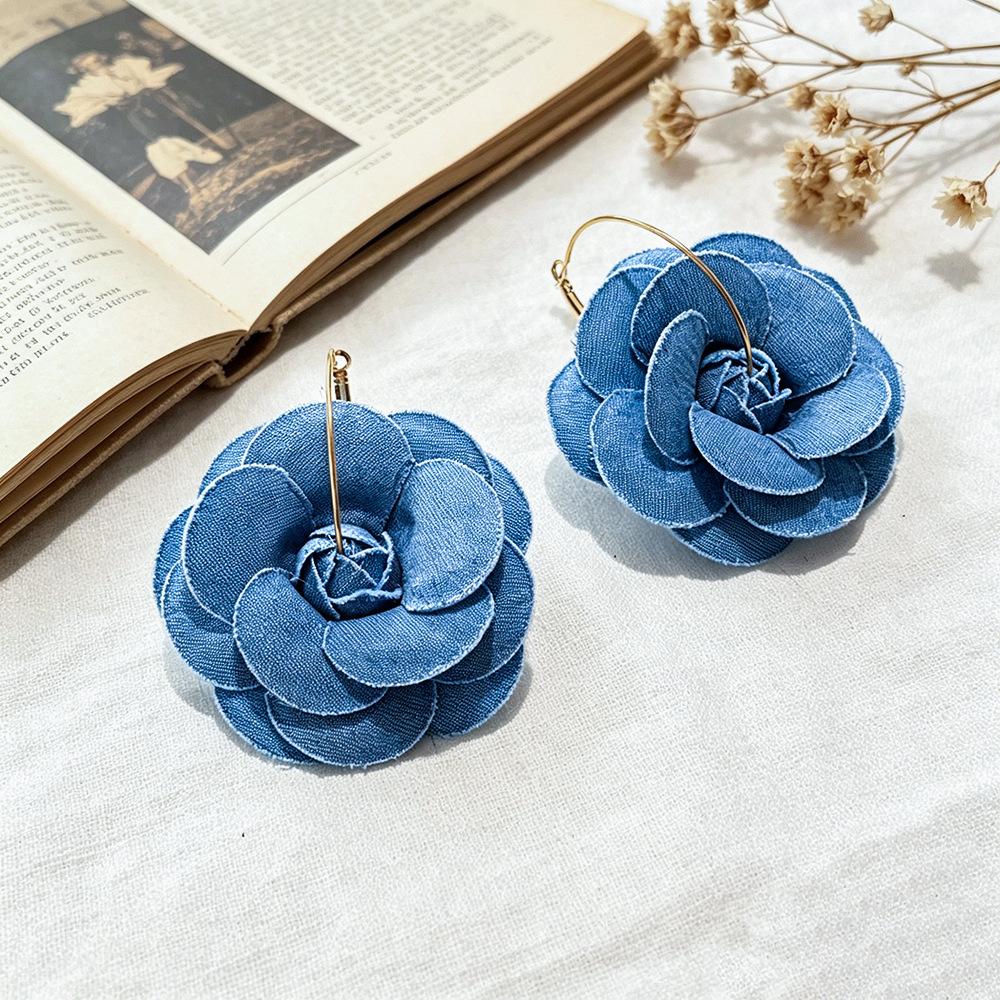 European and American fashion women's earrings, geometric three-dimensional handmade denim flower design earrings, versatile and high-end earrings