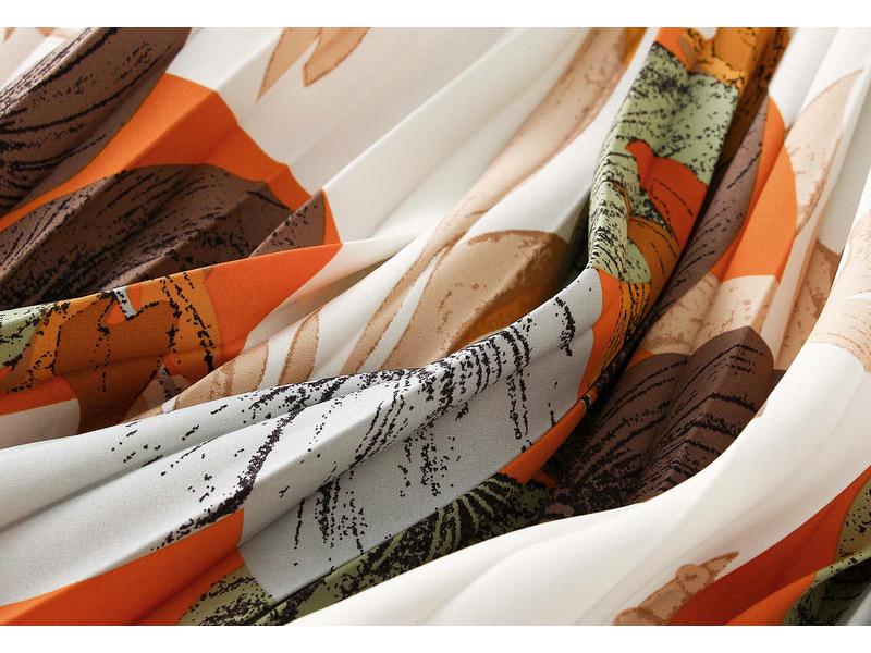 2026 Retro Floral Women's Pleated Long Skirt - Spring/Summer Flowing Hem Dress (D9908)