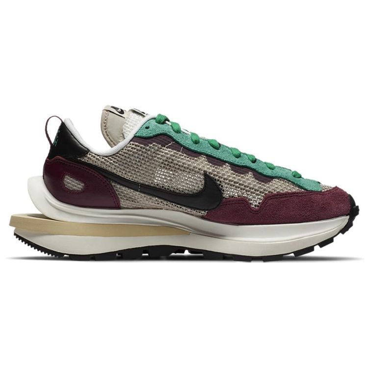 Sacai X Nike VaporWaffle SP Villain Red Unisex Sneakers String Black Neptune-Green DD3035-200