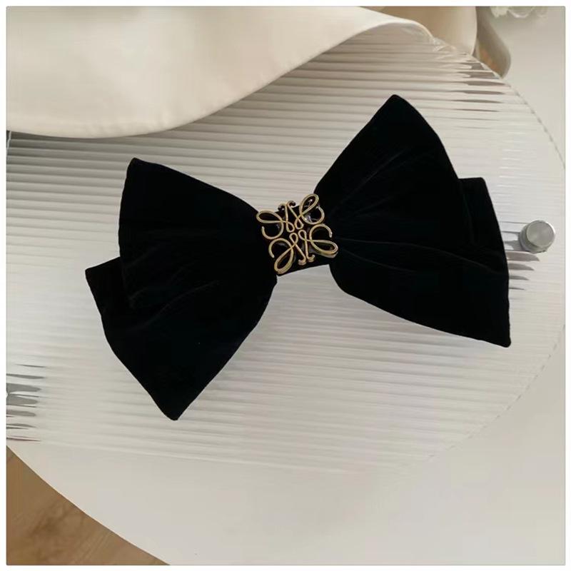 French Retro Red Velvet Oversized Bow Hair Clip for Women - Autumn/Winter Edition