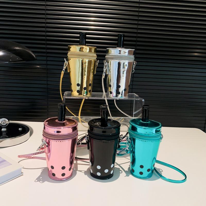 Personalized and creative milk tea cup bag 2025 new Mori soft sister niche fashion versatile single shoulder laser cylinder bag
