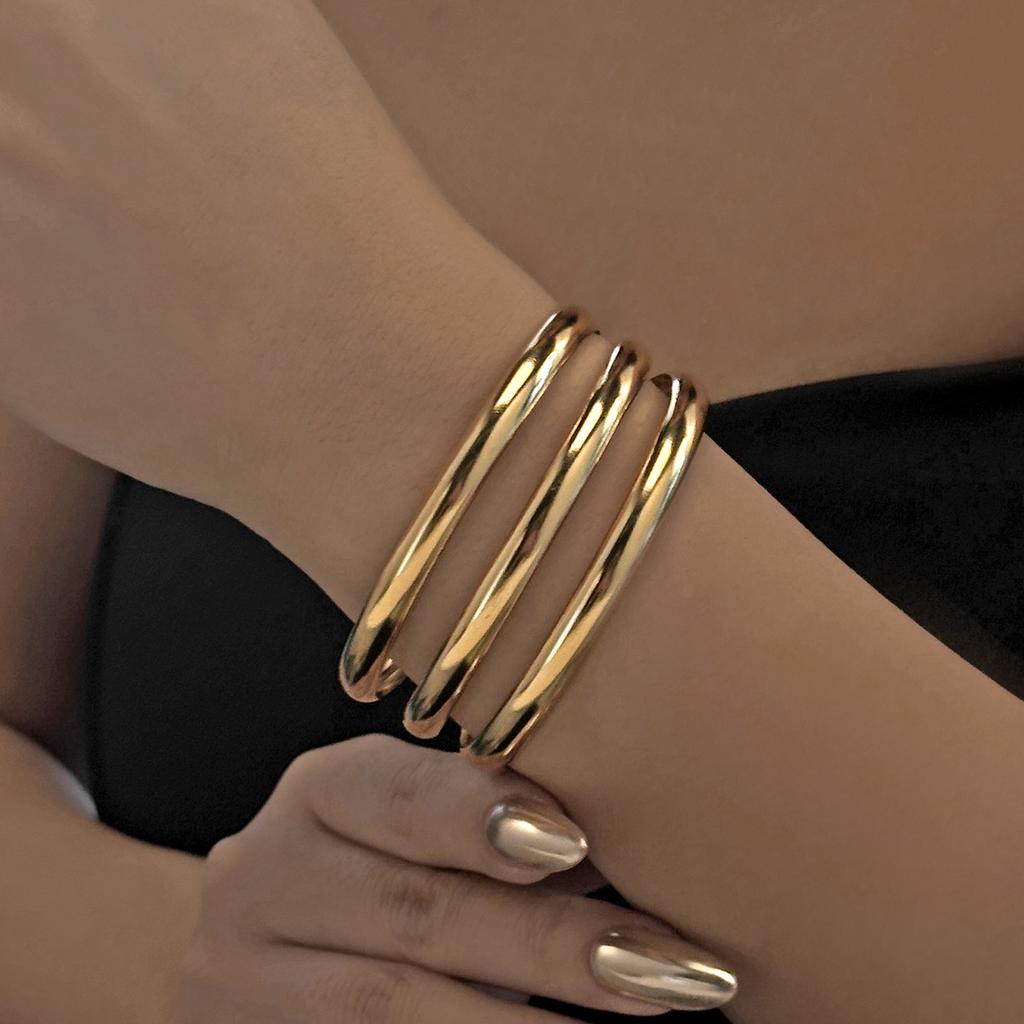 Stainless Steel Metal Shell Starfish Bracelet for Women Vintage Exaggerated Flower Wide Cuff Bangle Girls Beach Party Jewelry