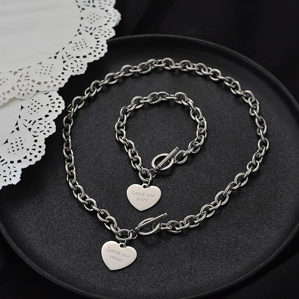 Letter Iron Bracelet Hip-Hop Trendy Style Unisex Minimalist Sweater Chain Collarbone Chain Heart-Shaped Accessory