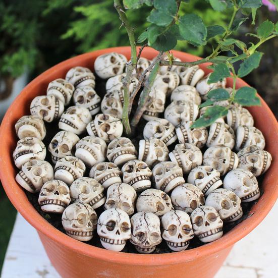 20 Pcs Smiling Skull Miniatures Resin Decor Skull Ornaments for Skull Figurines Planter Home Garden