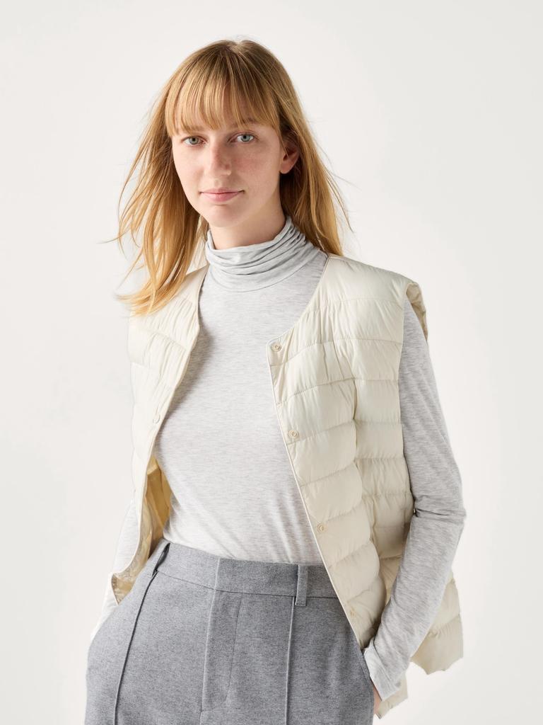 Uniqlo HeaTTech UlTra LighT TurTleneck T  Long Sleeve 