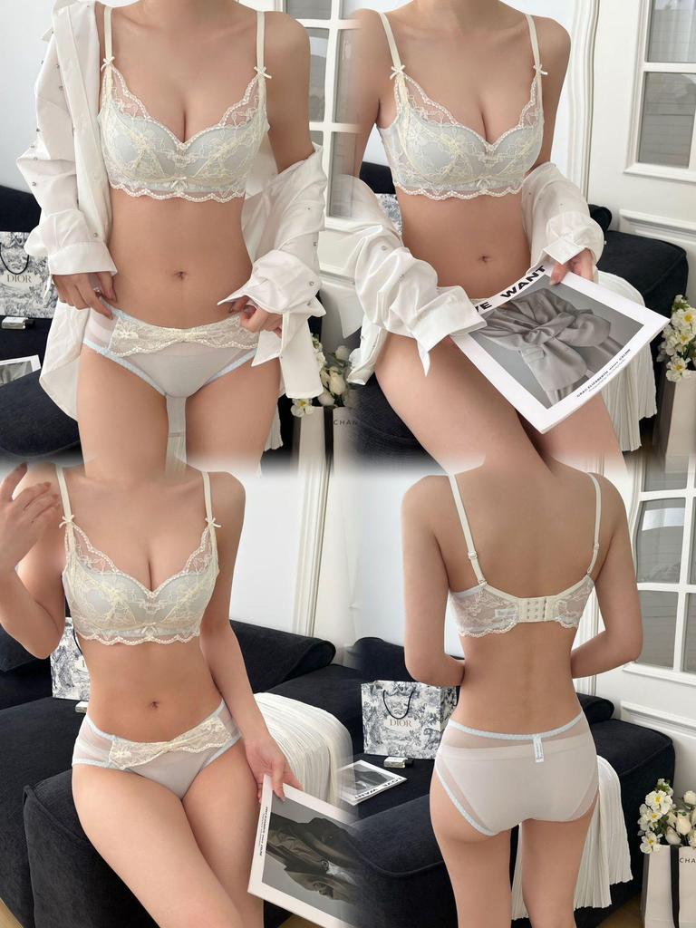 Japanese Sexy Lace Lingerie Set: Wireless Bra for Small Bust, with Beautiful Back Design and Panties.