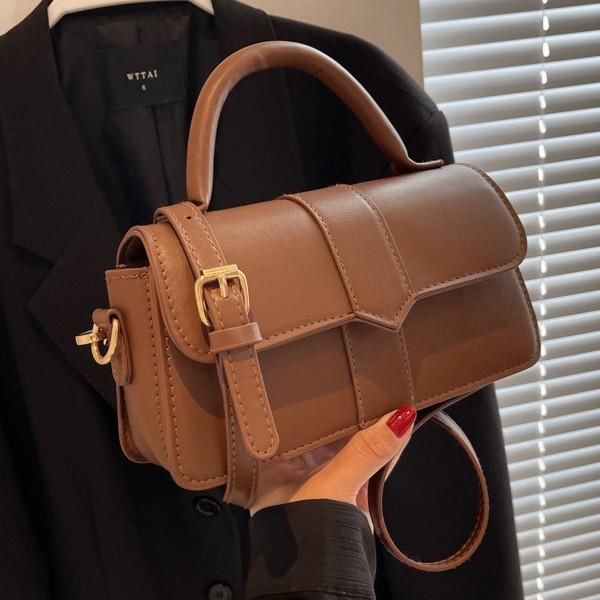 Retro Solid Color Handbag 2026 New Fashion Small Square Shoulder Crossbody Purse Vintage Magnetic Snap Closure Bag CLE