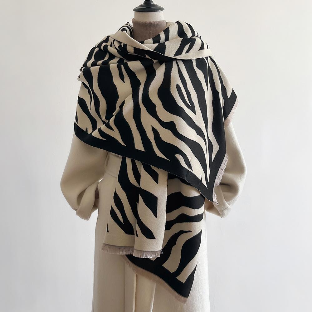 Jacquard landscape painting imitation cashmere scarf for women's office air-conditioned room thick and warm long trendy scarf