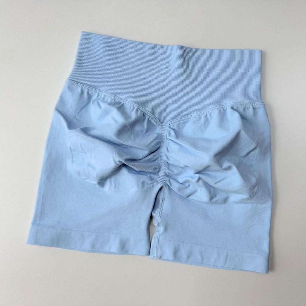 Women's High-Waist Quick-Dry Seamless Yoga Shorts with Peach-Lifting Design