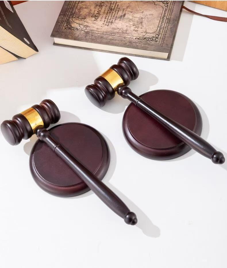 Solid Wood Judge's Gavel: Children's First Birthday Prop & Court-Themed Decoration.