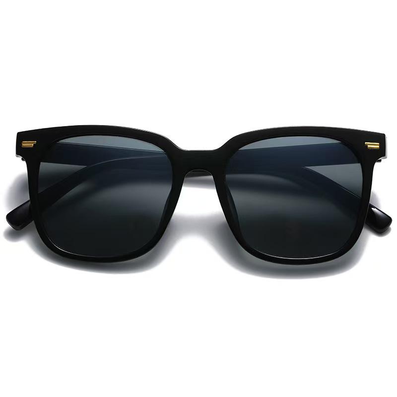 2025 Trendy Square Frame Sunglasses: Unisex Street Style & Fashionable Driving Eyewear