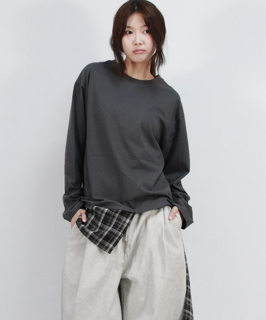 Deumakeu Layered Checkered Wrap Long Sleeve T-Shirt Charcoal
