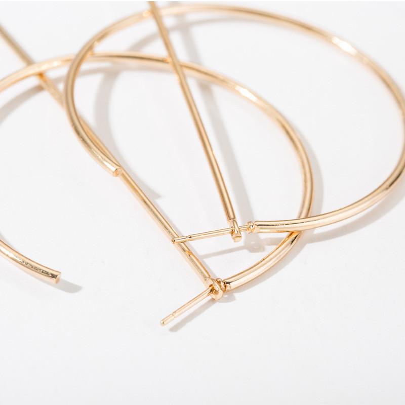 Geometric Sophisticated Gold Hoop Earrings Sleek And Minimalist Design For Any Outfit