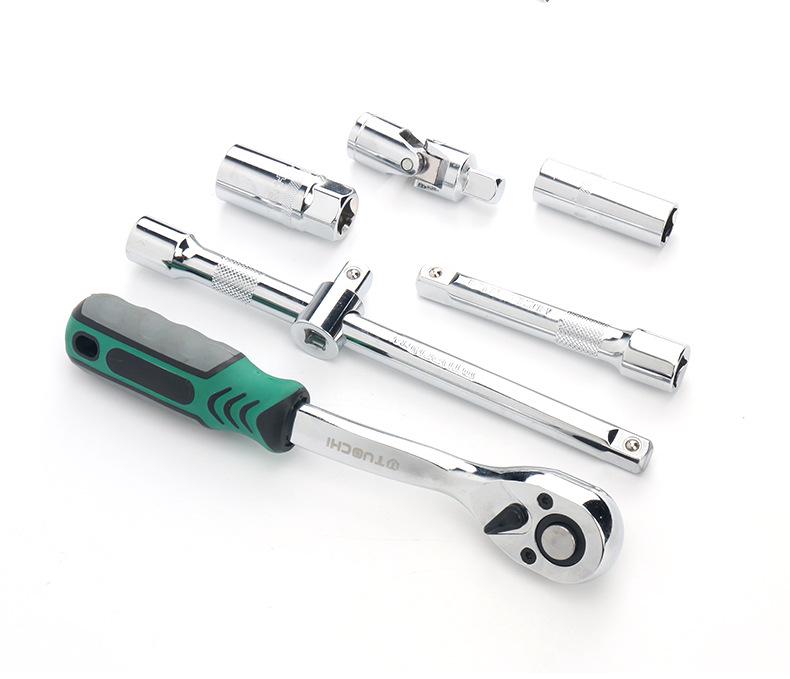 Multifunctional Ratchet Wrench Socket Set for Auto Repair & Maintenance