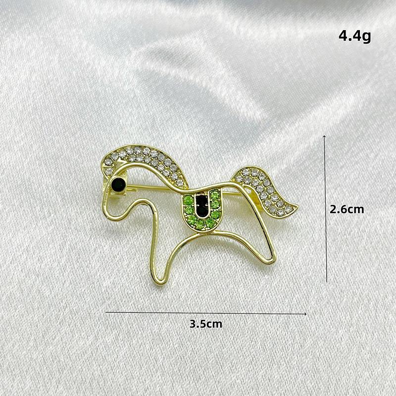 

New Hollow Pony Brooch, Fashionable Unisex Personalized Design, Collar Pin and Chest Flower Decor