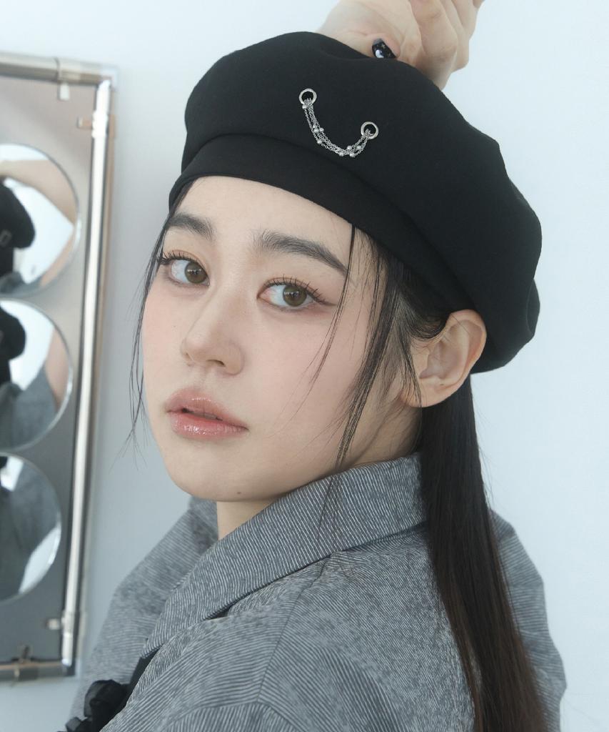 Mualeumoa Tiered Chain Beret-Black