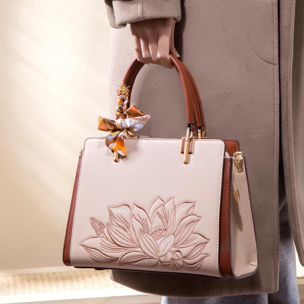 New Chinese Mother'S Day Send Mom Wedding Bag Bridal Bag High-End Atmospheric Embroidery Medium And Niche Women'S Bag