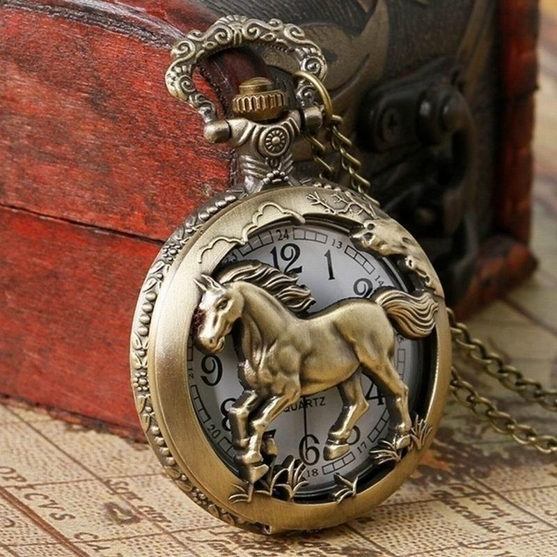 Retro Bronze Hollow Horse Pocket Watch Necklace Quartz Movement Pocket Watch Non-Waterproof Watch For Men New Year Gifts