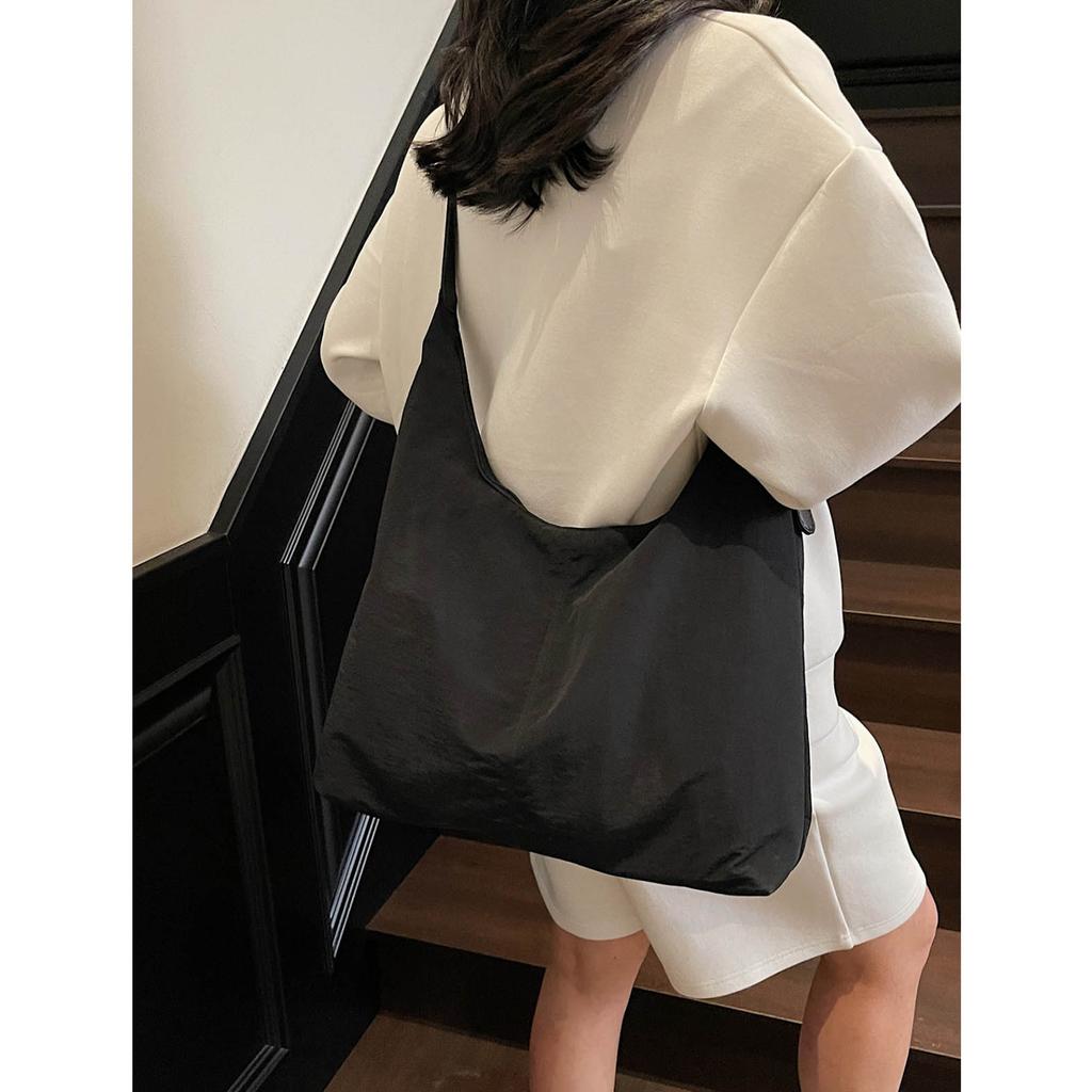 Korean Versi Simple and Versatile Canvas Bag, Large Capacity Single Shoulder Underarm Bag, 2026 New Retro Commuting Diagal