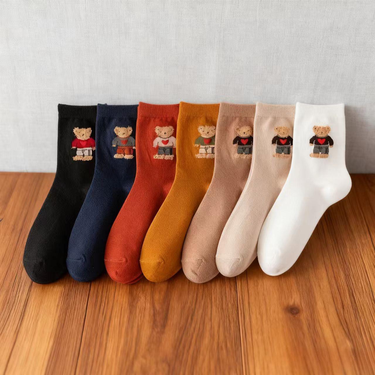 

7Pairs/lots Women s Bear Print Cotton Socks Mid-Crew Casual Socks Japanese Kawaii Style Soft Warm Socks for Winter As Same As The Picture One Size