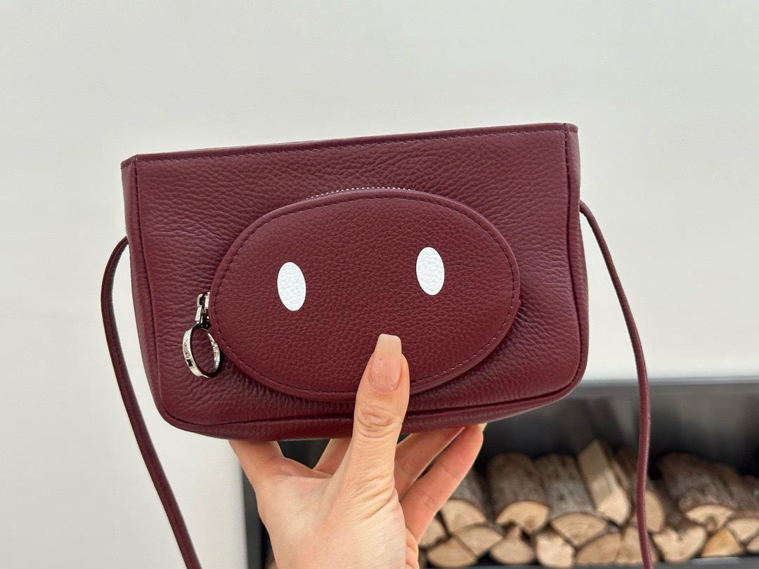 

First Layer Cowhide Single Shoulder Women S Pig Nose Bag Women S Crossbody Horizontal Leather Bag Cute Versatile Bag Leather Mobile Phone Change Bag бордовый