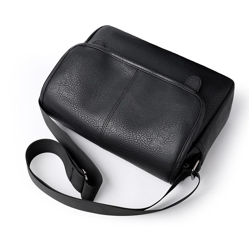 Men's Crossbody Bag Soft Leather Shoulder Bag Business Small Satchel Student Messenger Bag
