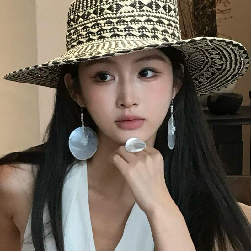 

For Example, Full Moon ~ White Large Shell Earrings for Women Fancy High-Profile Earrings Seaside Holiday Earrings Summer Accessories Large shell earrings