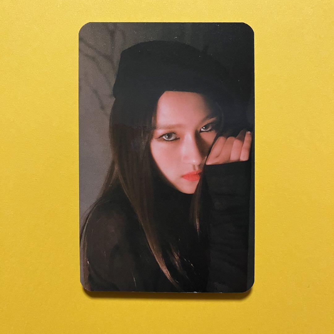 

[USED] Dreamcatcher Siyeon Trading Card Good Night