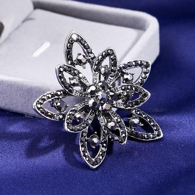 Fashion Brooch Luxury Alloy Flower Rhinestone Women'S Blazer Accessories Brooch Brooch Brooch Bodhi