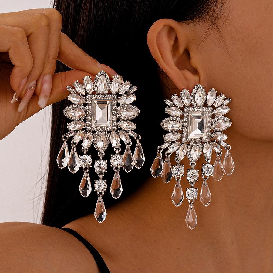 Inlaid Rhinestone Flowers Glass Beads Tassel Earrings for Women Exaggerated Temperament Bride Drop Earring Sparkle Zircon Gift