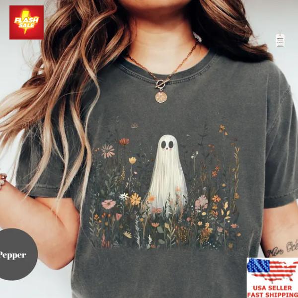 Cute Ghost Wildflowers Shirt Retro Spooky Fall Floral Tee Halloween Limited Edit Unisex T-Shirt M