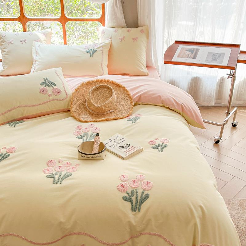 

Маленький свіжий бавовняний набір із чотирьох предметів, вишитий бавовняний рушник, ковдра, простирадло, набір із трьох предметів із чистої бавовни 1.8m bed sheet 4pcs