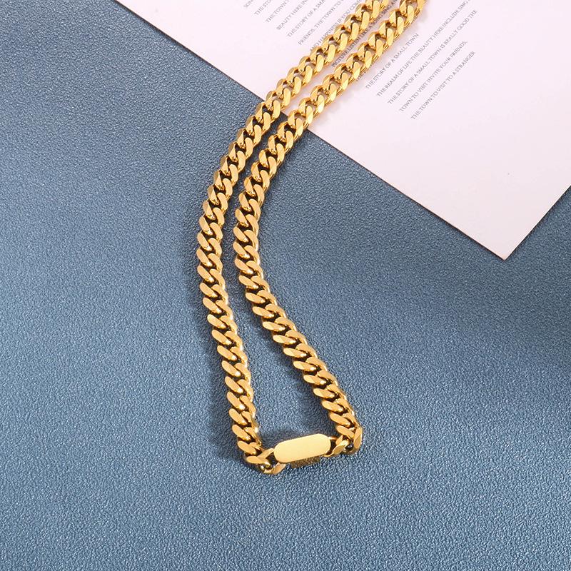 Bold Hip-Hop Titanium Steel Necklace: Gold Exaggerated Clavicle Chain