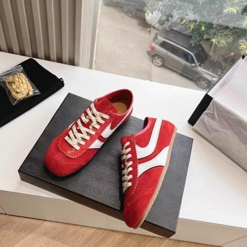 

2025 осень новый ретро сочетание цветов низкие повседневные балетки марафонки женские универсальные для通勤 обувь Форреста Гампа 40 красный