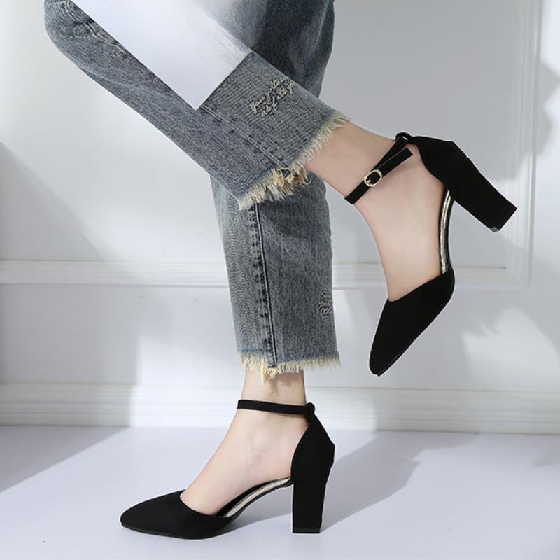 Мода Новий Стиль Жіночі Гостроносі Елегантні Високі Підбори Товстий Каблук Закритий Носок Жіночі Сандалі Високі Підбори Жіночі Плаття Вечірка Літо Весна