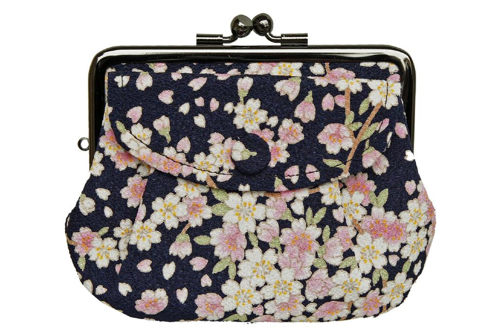 Portofel cu închizătoare Biandu cu buzunar și compartiment pentru monede, Fabricat în Japonia, Design Furtună de zăpadă cu flori de cireș, Portofel părinte-copil, Chirimen, Model, Japonia, Kyoto,