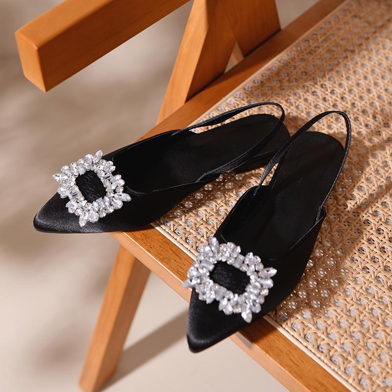 Mode Låg Klack Strass Sandaler Damskor 2024 Nya Sommar Mode Fyrkantiga Klackskor för Kvinnor Sandalias De Mujer