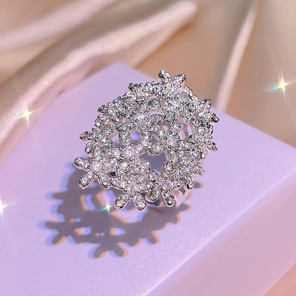 Fashion All-match Flower Full Diamond Ring 925   Exquisite Zircon Ring Female Party Birthday Jewelry Gift