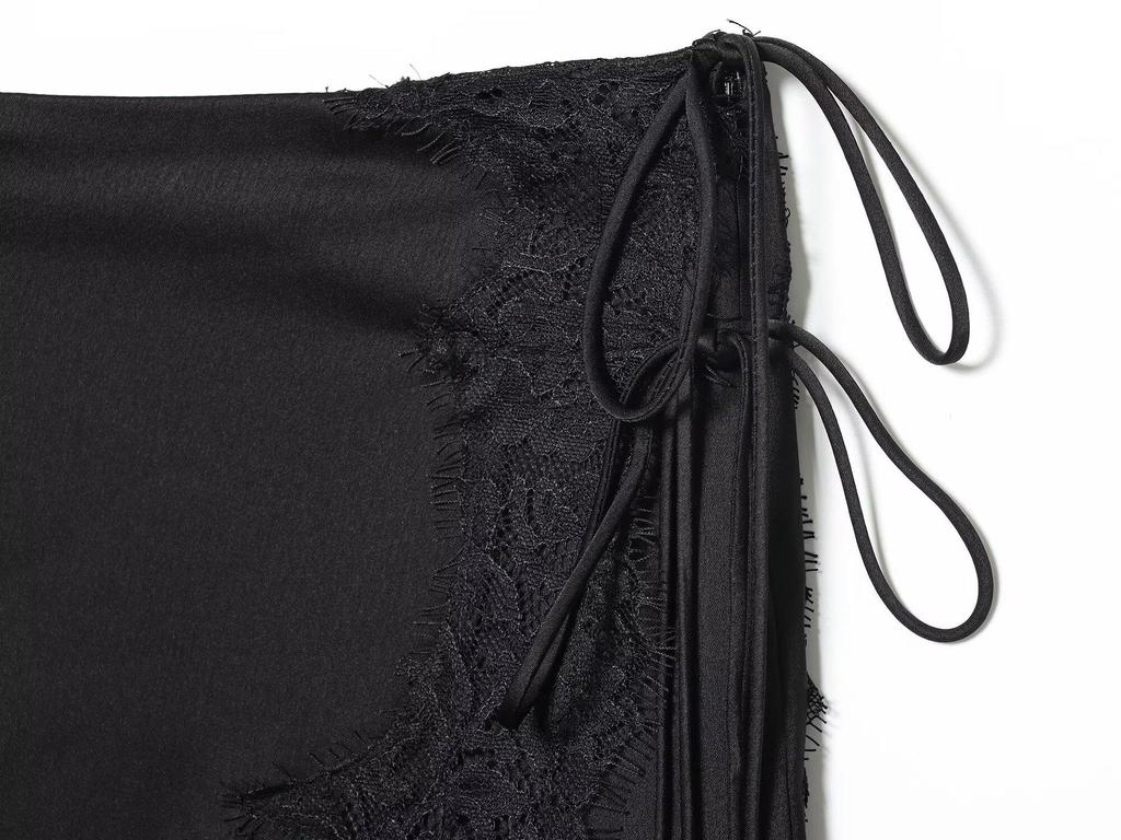 2025 Autumn European Women's Black Lace Satin Skirt