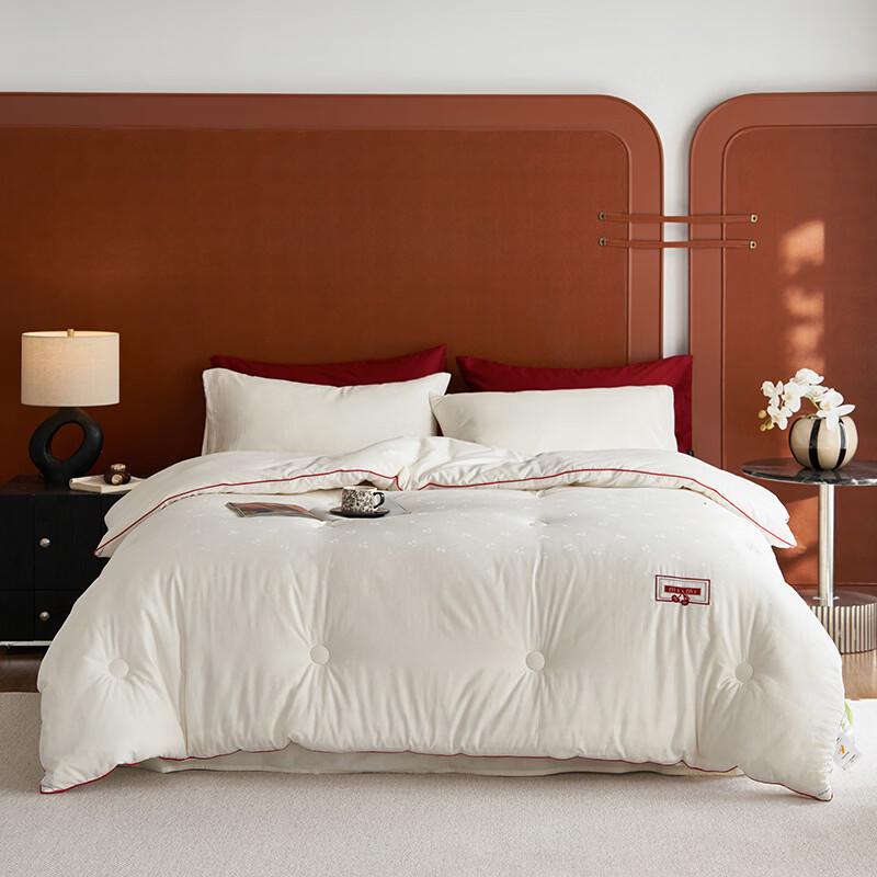 mling Cherry Soybean Fiber Embroidered Quilt