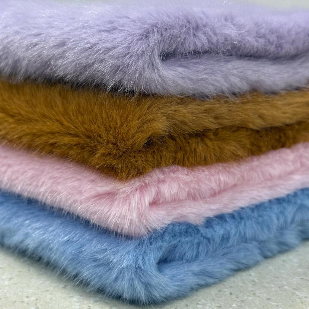 380g Glossy Faux Mink Fur Fabric for Toy and Clothing - High and Low Pile, Attractive Mink Cub Design
