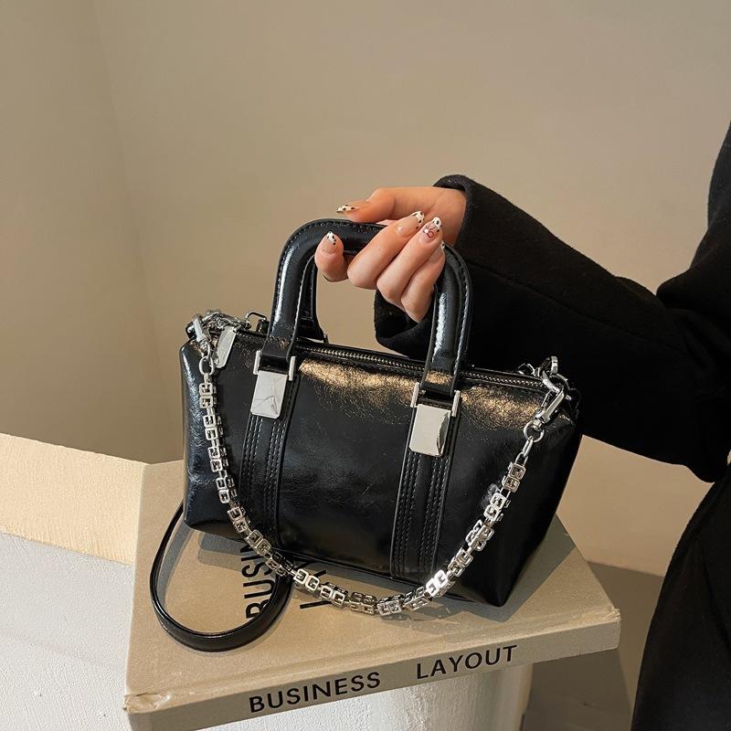 Chain Small Square Bag Design Sense Handbag Women's Trendy Retro Simple and Versatile Commuter Shoulder Messenger Bag