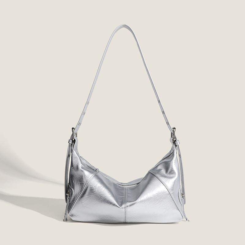 2025 autumn and winter new trendy girl Internet celebrity versatile women's bag niche cool pull shoulder bag feeling underarm women's bag