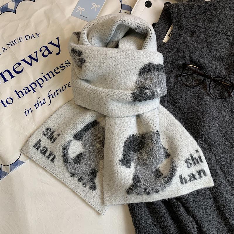 Women's Fluffy Knitted Puppy Scarf - Cozy Wool for Autumn & Winter